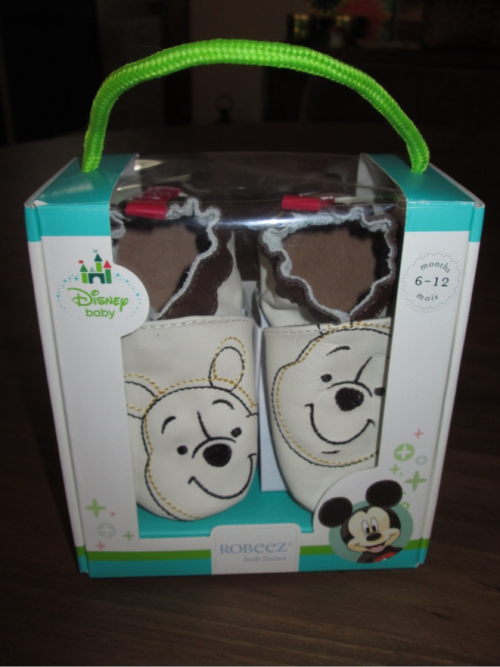 Robeez White Winnie the Pooh Soft Baby Shoes